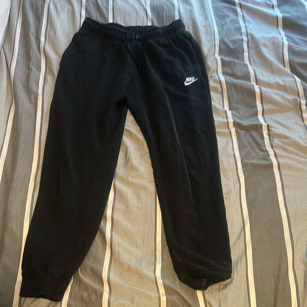 Nike Women’s Black Sweatpants
